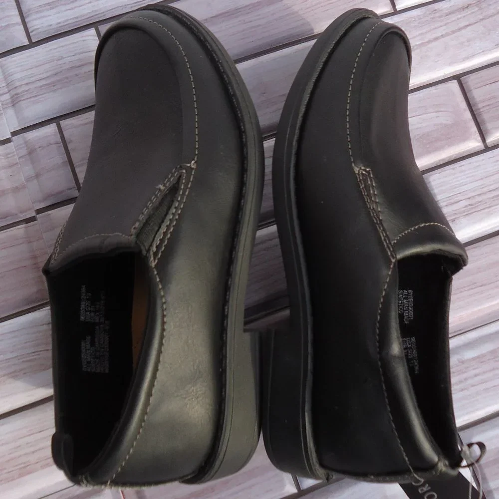 NWT. SIZE 13. George black slip-on formal /dress shoes.